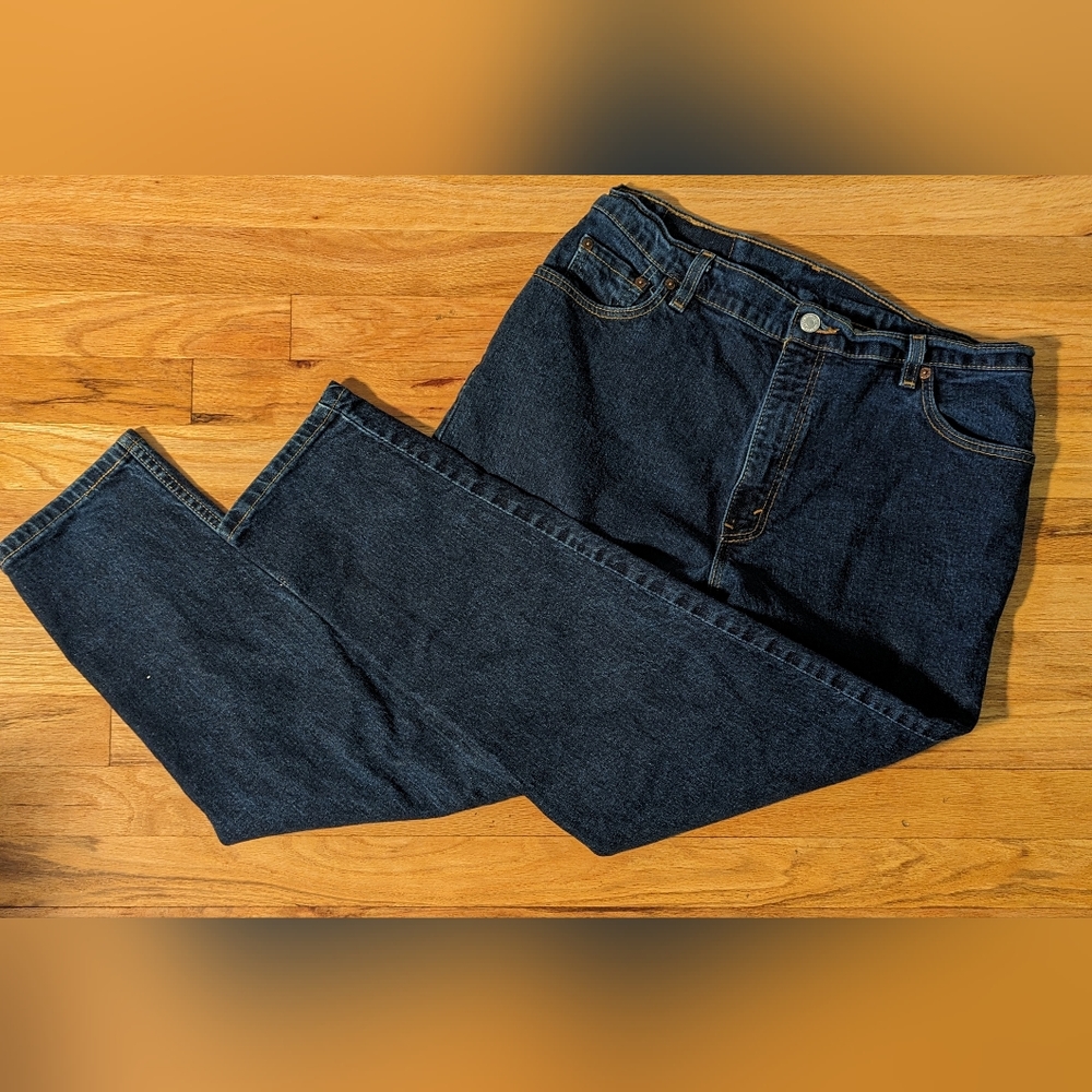 Levi 550 jeans.  Ladies.  Sz 14. Dark wash.